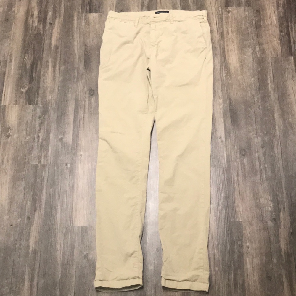 American Eagle khakis